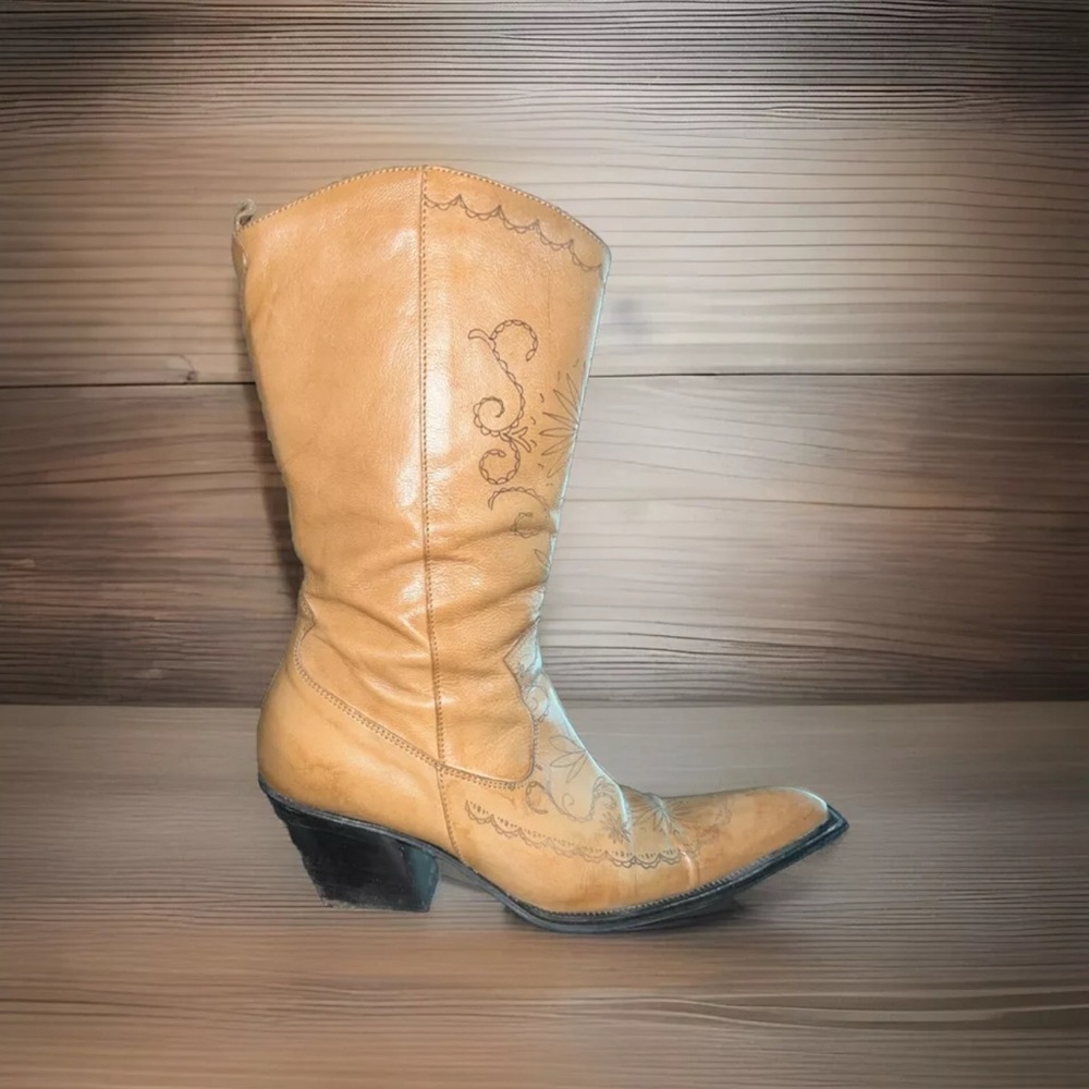 Colin Stuart Collection Cowgirl Boots Tan  Italy Size 7.5 - Read Description